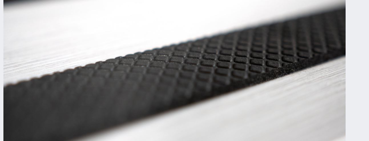 Escalier 2 marches sans contre-marche - Coloris SMOKED EBONY